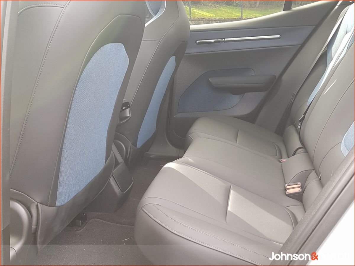 Volvo EX30 69 kwh Extended Range 272hp Ultra - Three Year Volvo Selekt Warranty