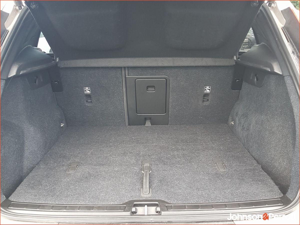 Volvo XC40 69 kWh 231hp Ultimate - Two Year Volvo Selekt Warranty