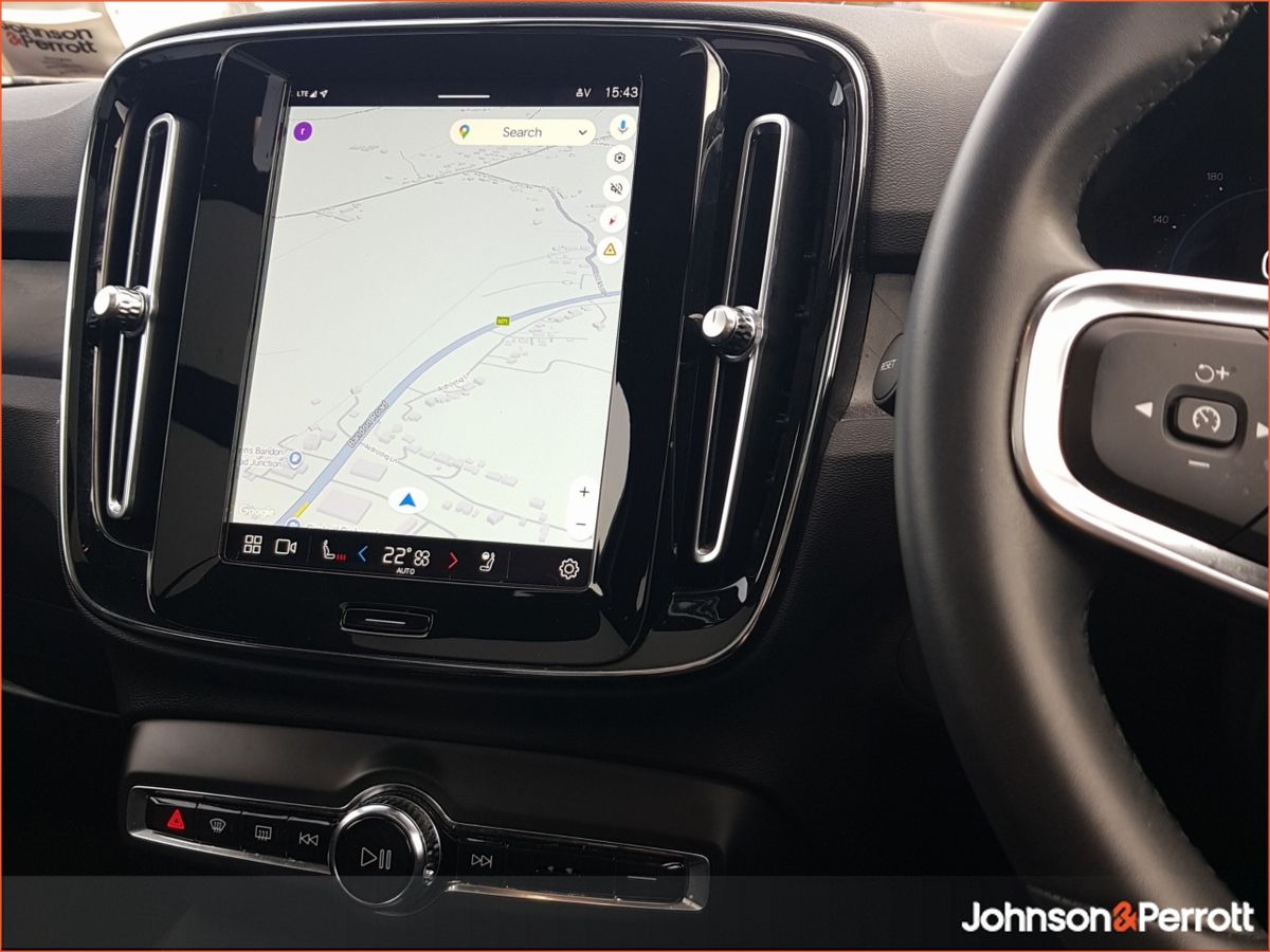 Volvo XC40 69 kWh 231hp Ultimate - Two Year Volvo Selekt Warranty