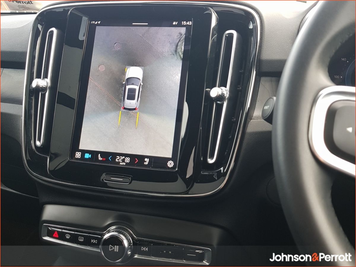 Volvo XC40 69 kWh 231hp Ultimate - Two Year Volvo Selekt Warranty