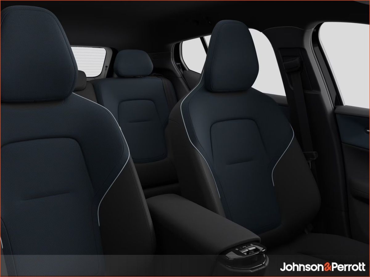 Volvo EX30 51 kWh Core + Climate Pack - Onyx Black - Available for Immediate Delivery