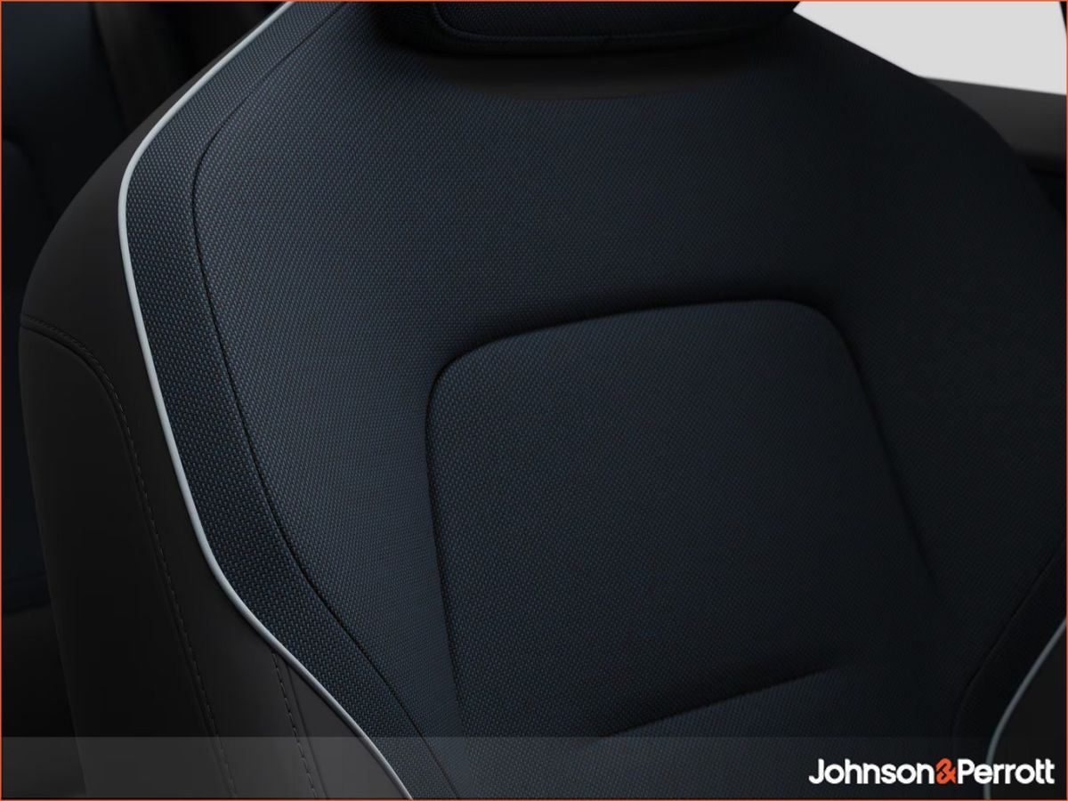 Volvo EX30 51 kWh Core + Climate Pack - Onyx Black - Available for Immediate Delivery