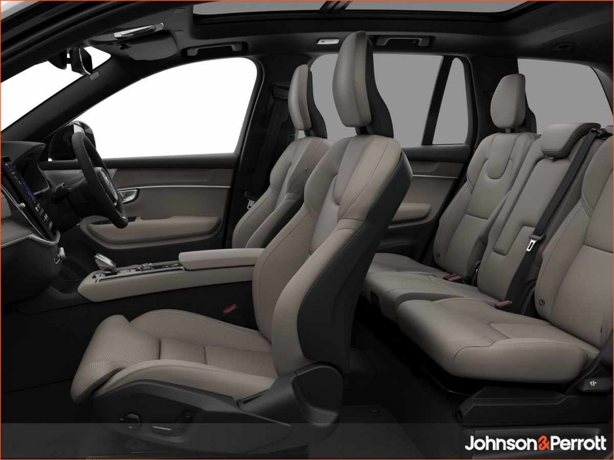 Volvo XC90 T8 455bhp AWD PHEV Ultra Dark - Five Year Warranty - Three Year Service Plan
