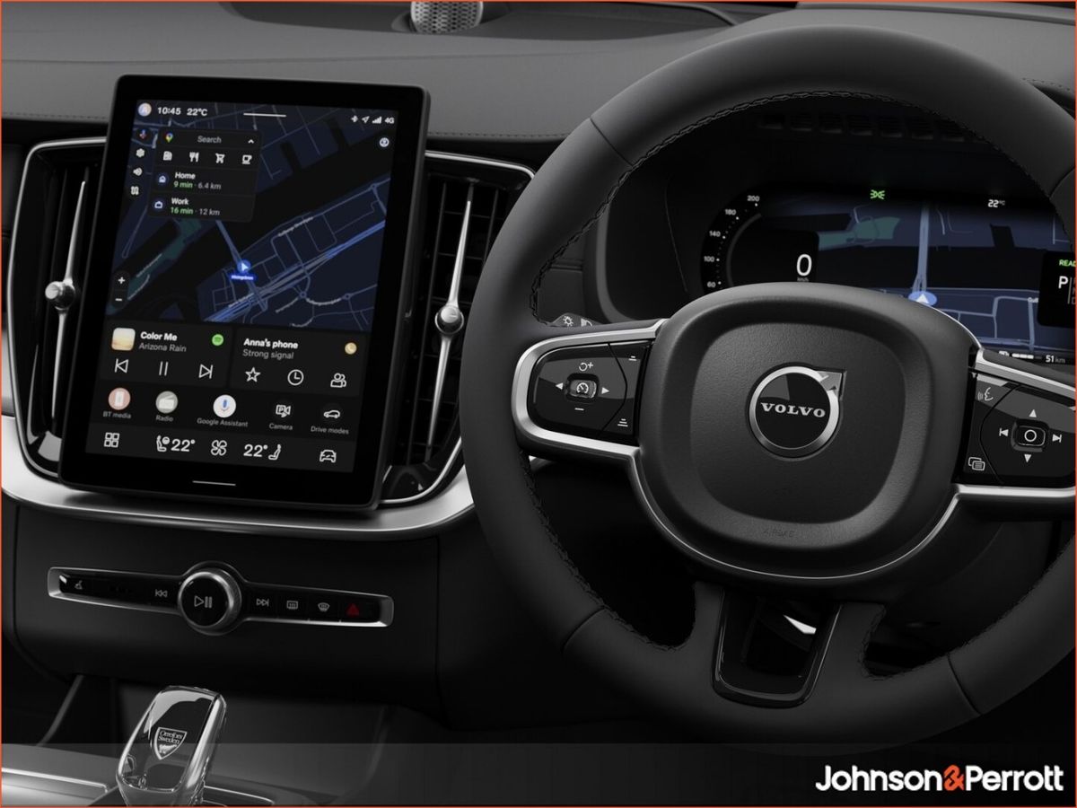 Volvo XC90 T8 455bhp AWD PHEV Ultra Black Edition - Immediate Delivery