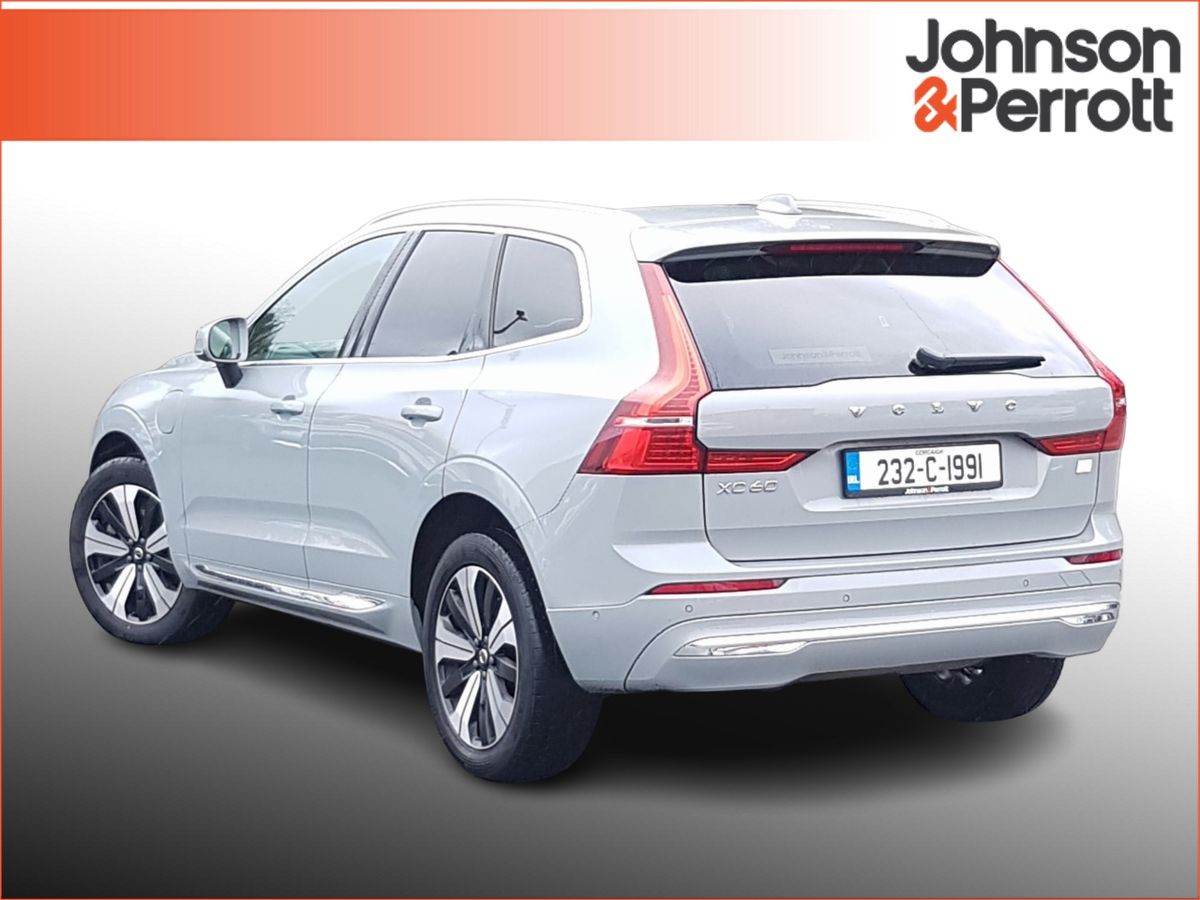Volvo XC60 T6 350hp AWD PHEV Plus Bright (Two Year Volvo Selekt Warranty + Two Year Volvo Service Plan)