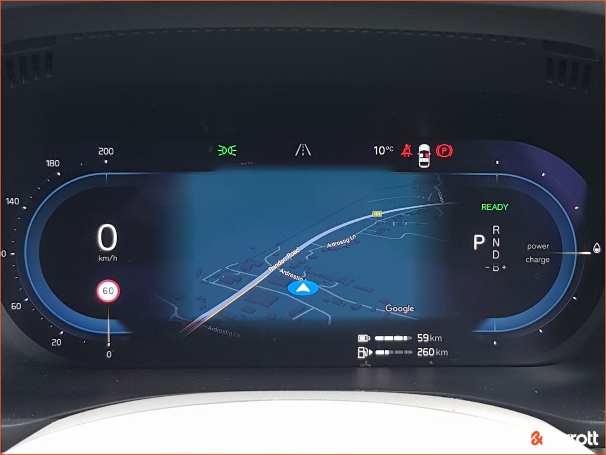 Volvo XC60 T6 350hp AWD PHEV Plus Bright (Two Year Volvo Selekt Warranty + Two Year Volvo Service Plan)