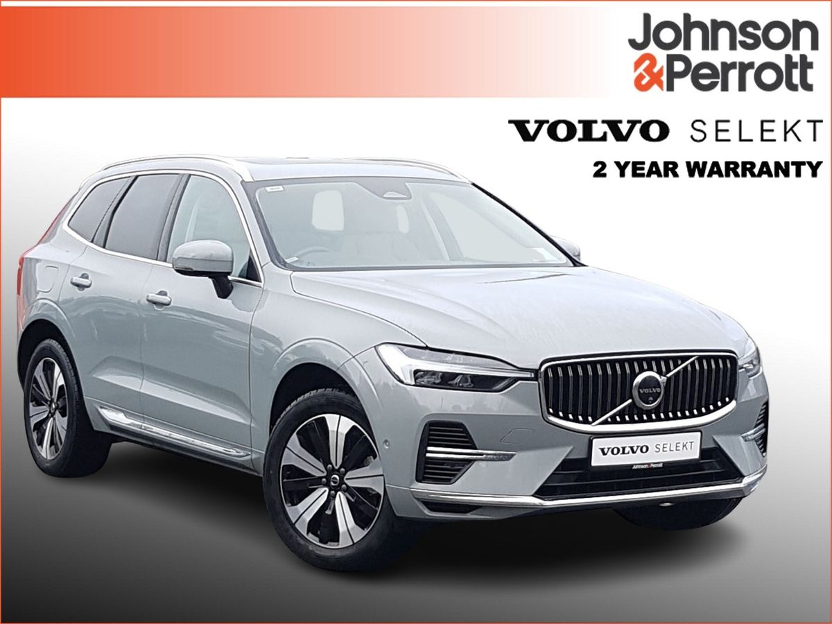 Volvo XC60 T6 350hp AWD PHEV Plus Bright (Two Year Volvo Selekt Warranty + Two Year Volvo Service Plan)