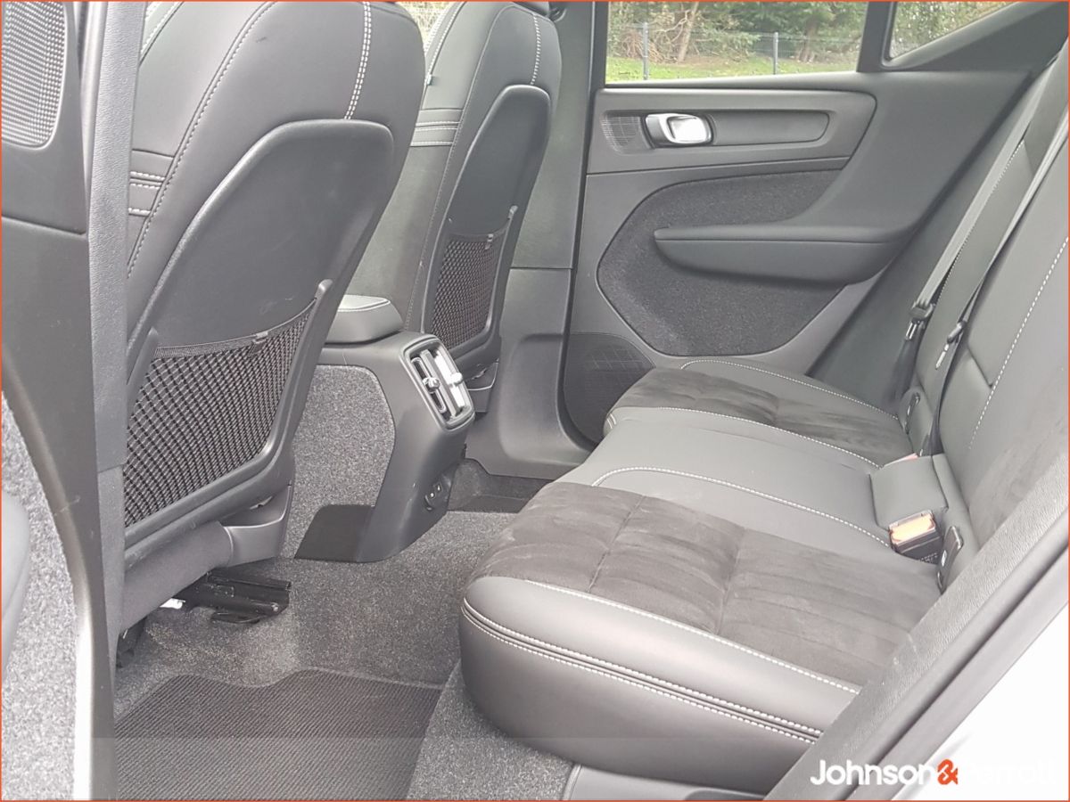 Volvo EX40 82 kWh Extended Range Electric Ultra