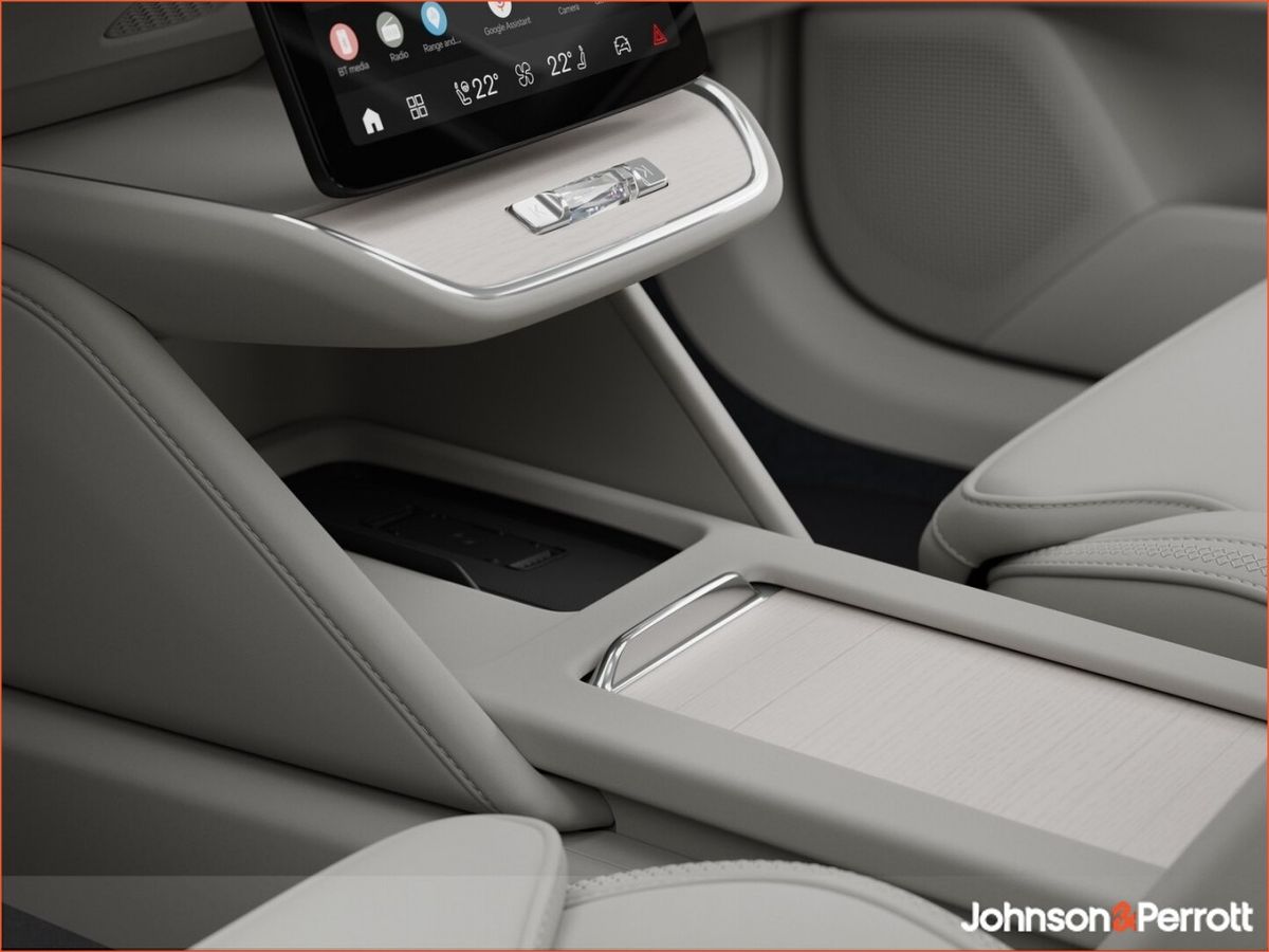 Volvo ES90 92 kWh Extended Range Plus + Onyx Black Metallic + Electrochromatic Roof