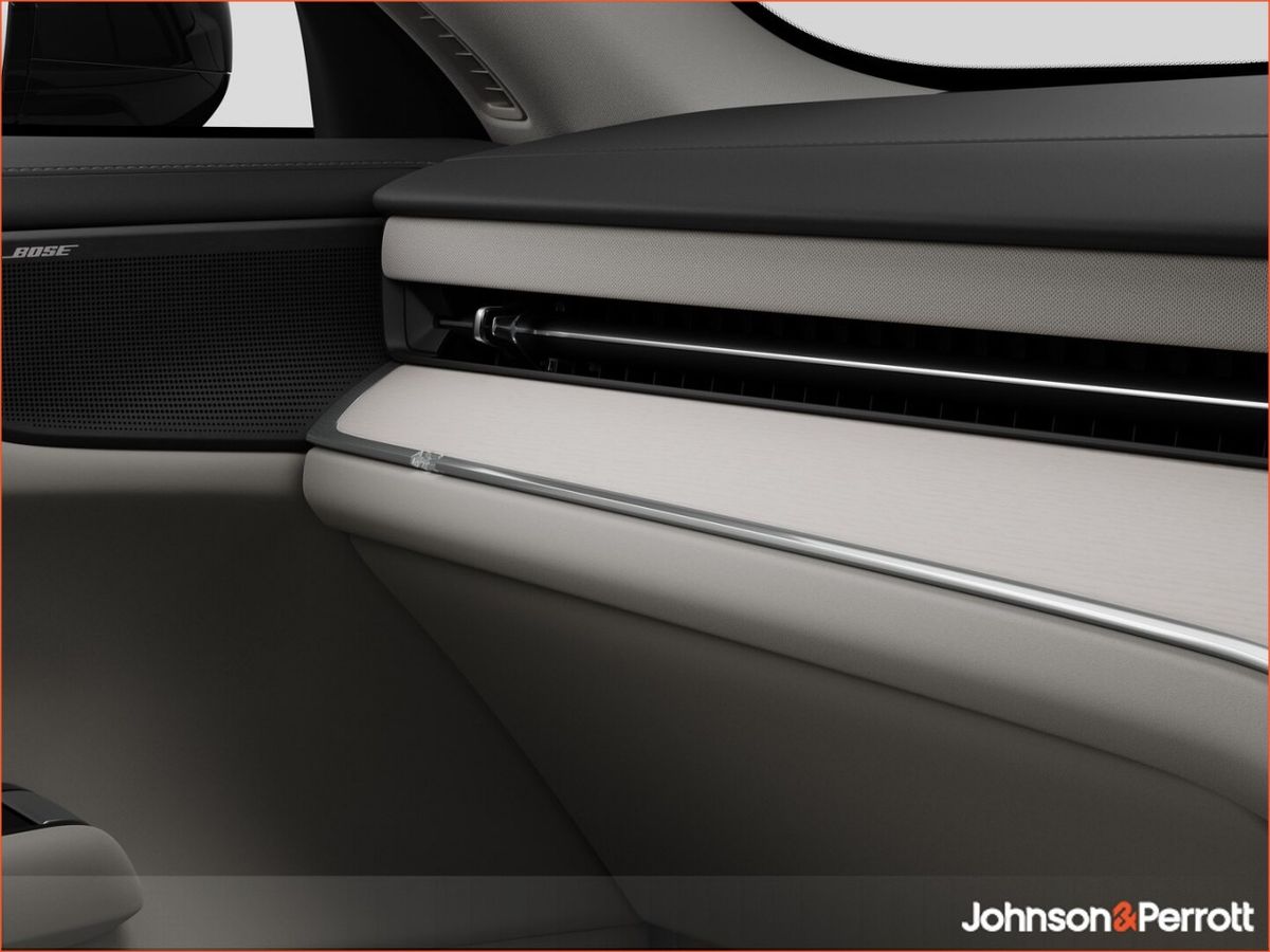 Volvo ES90 92 kWh Extended Range Plus + Onyx Black Metallic + Electrochromatic Roof