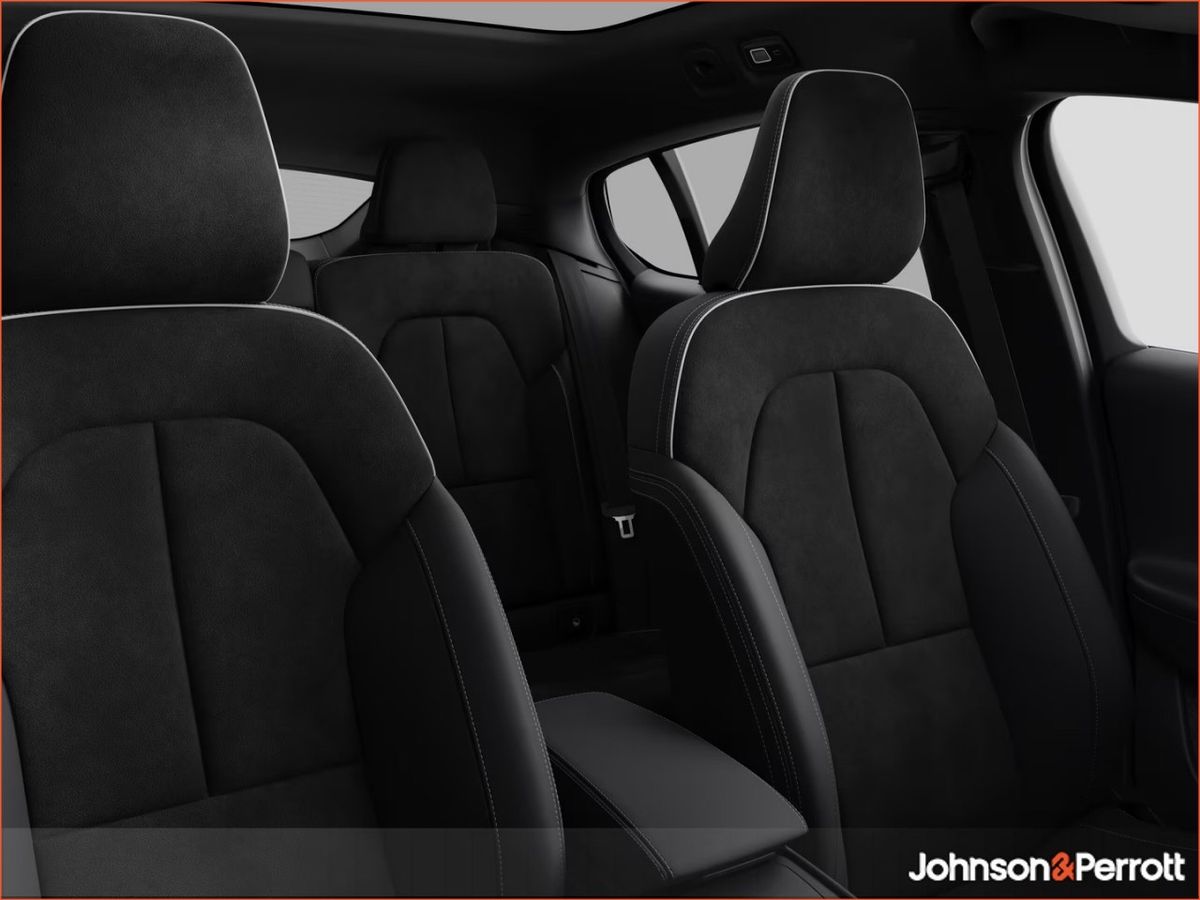 Volvo EC40 82 kWh Ultra Black Edition - Denim Blue