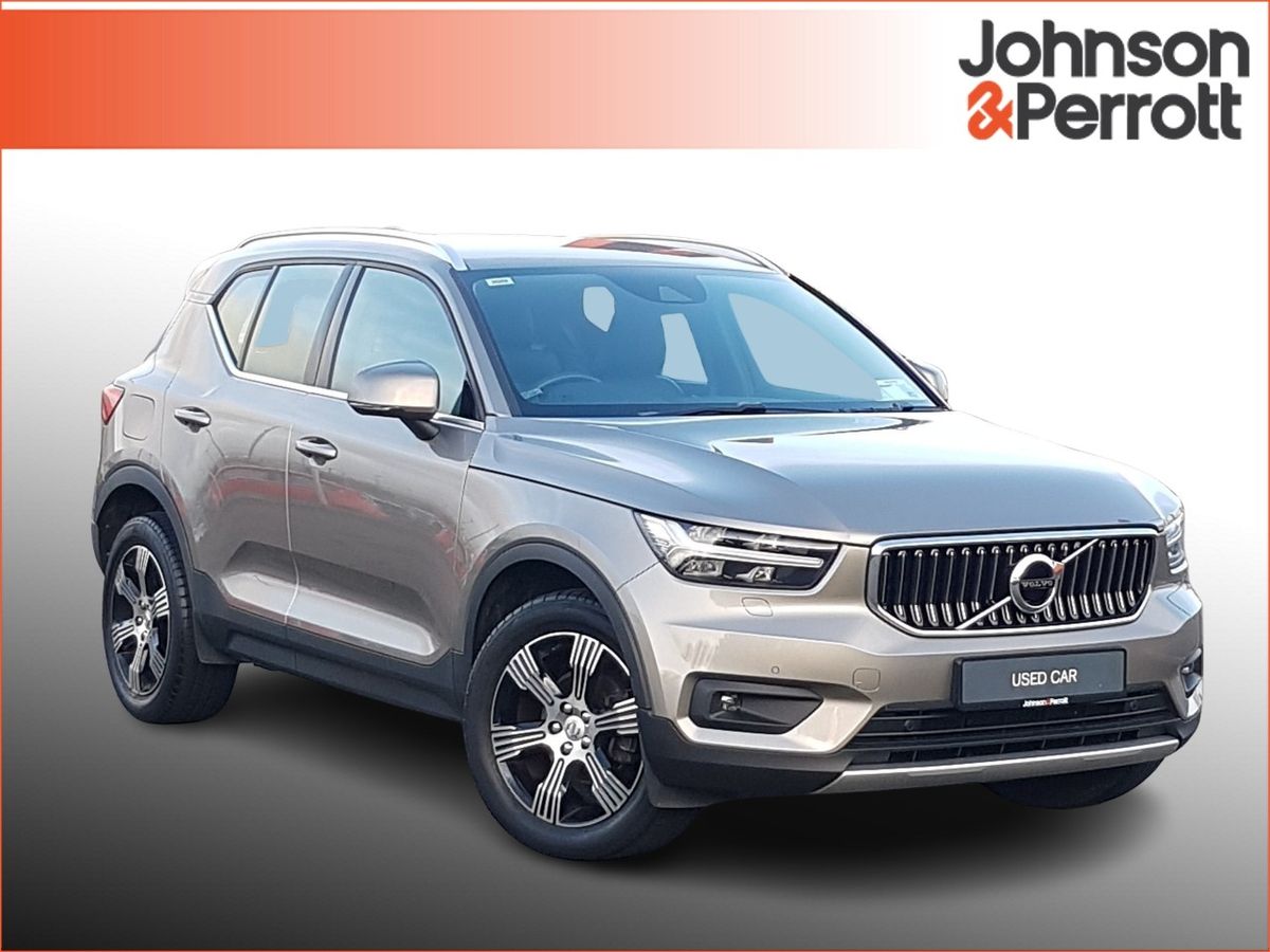 Volvo XC40 T3 163 bhp Inscription (Apple Carplay / Adaptive Cruise / BLIS)