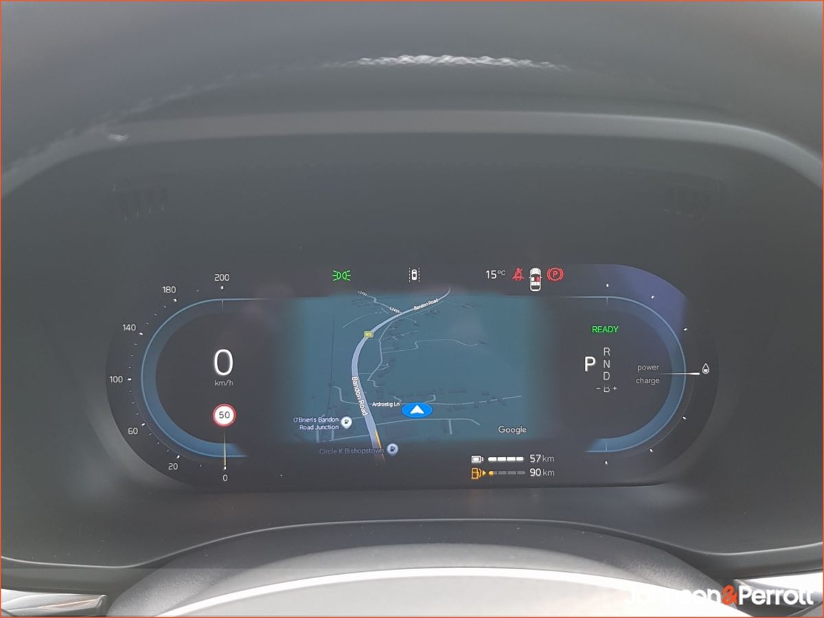 Volvo XC60 T6 350 bhp AWD Plus Dark PHEV - Two Year Volvo Selekt Warranty