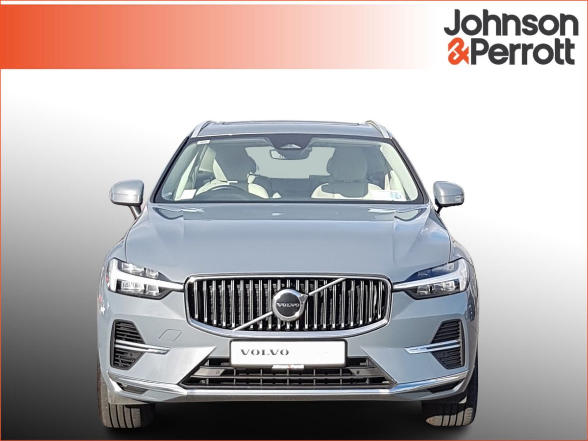 Volvo XC60 T6 350 bhp AWD PHEV Core (Two Year Volvo Selekt Warranty + Two Year Volvo Service Plan