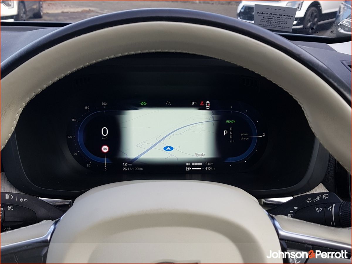 Volvo XC60 T6 350 bhp AWD PHEV Core (Two Year Volvo Selekt Warranty + Two Year Volvo Service Plan