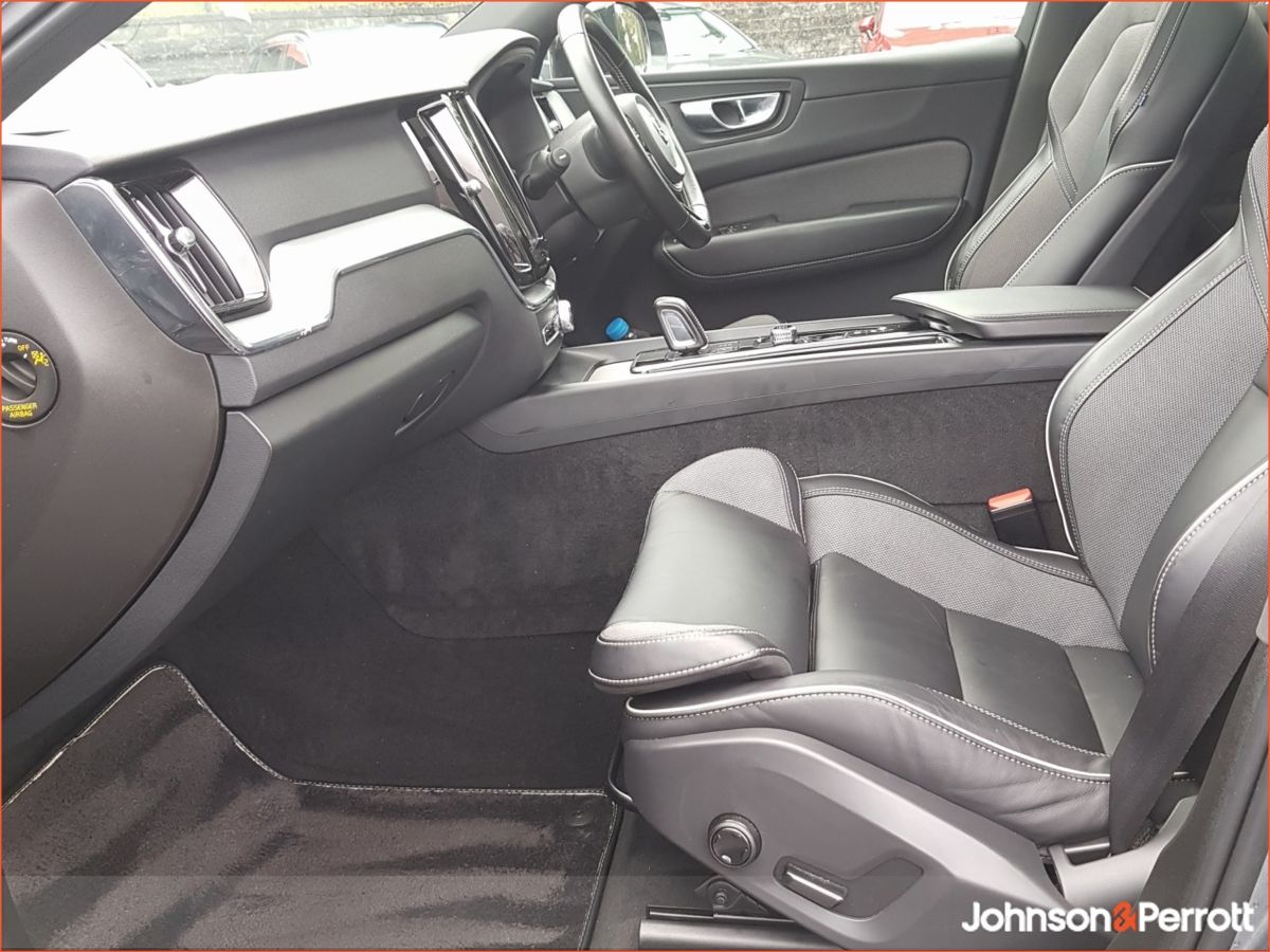 Volvo XC60 T6 340 bhp AWD PHEV R-Design - One Year Warranty  + One Year AA Membership