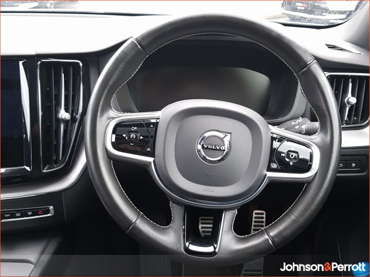 Volvo XC60 T6 340 bhp AWD PHEV R-Design - One Year Warranty  + One Year AA Membership