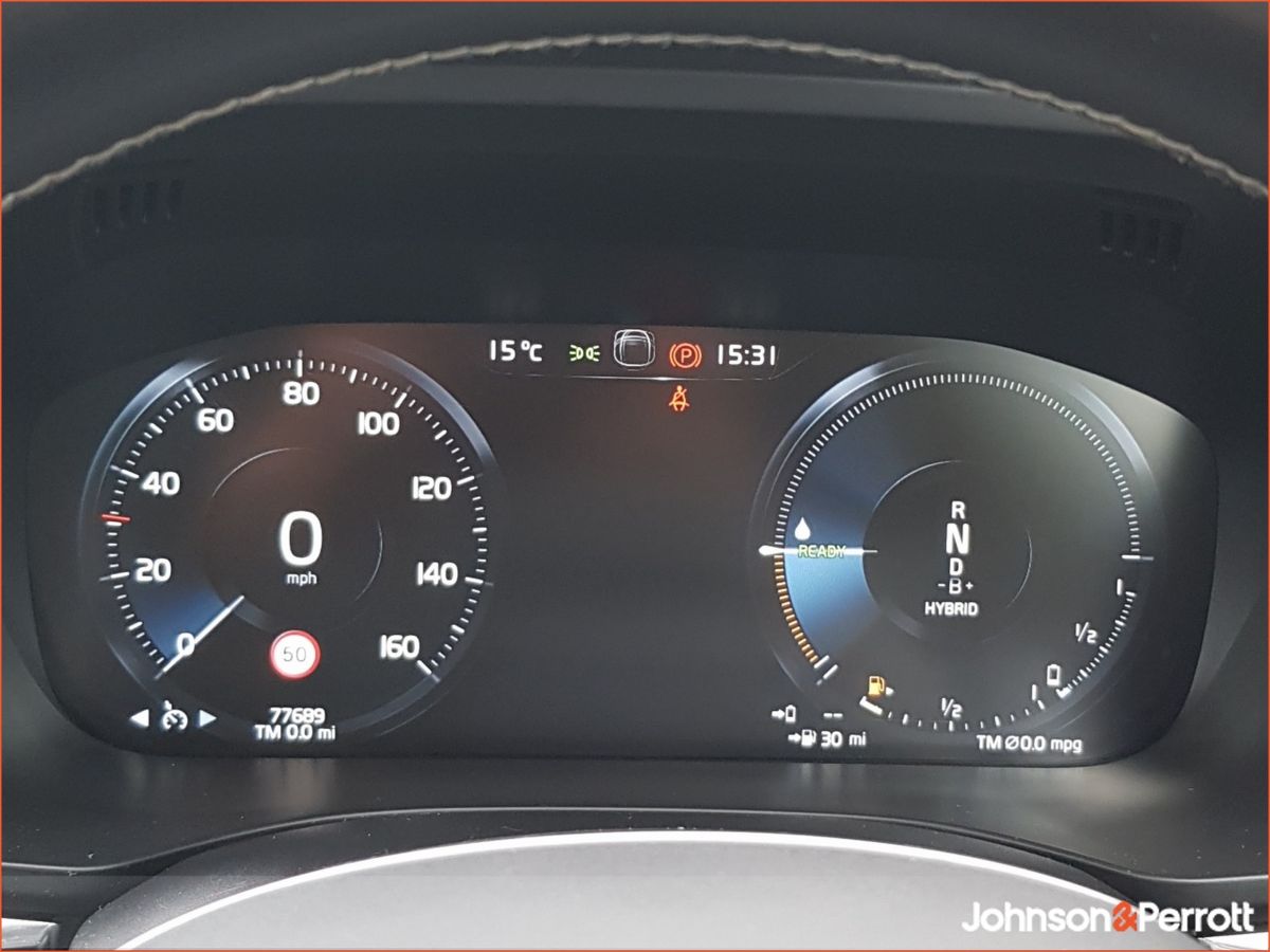 Volvo XC60 T6 340 bhp AWD PHEV R-Design - One Year Warranty  + One Year AA Membership