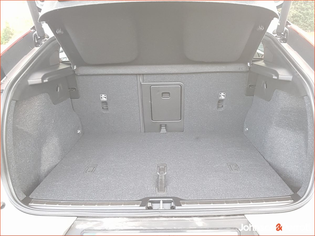 Volvo EC40 70 kWh 238 bhp Single Motor Ultra