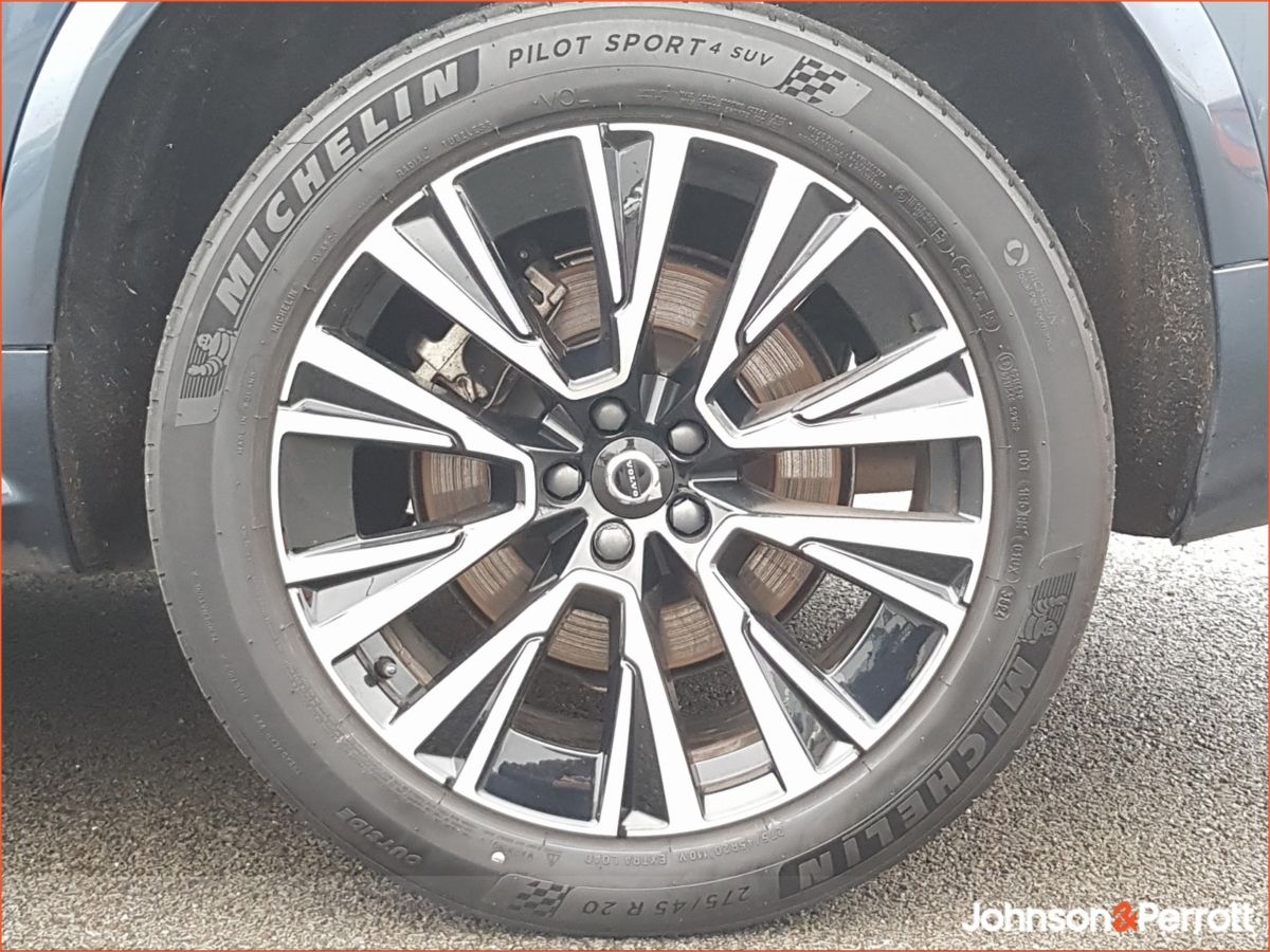 Volvo XC90 T8 455hp AWD PHEV Plus Bright - Three Year Volvo Selekt Warranty