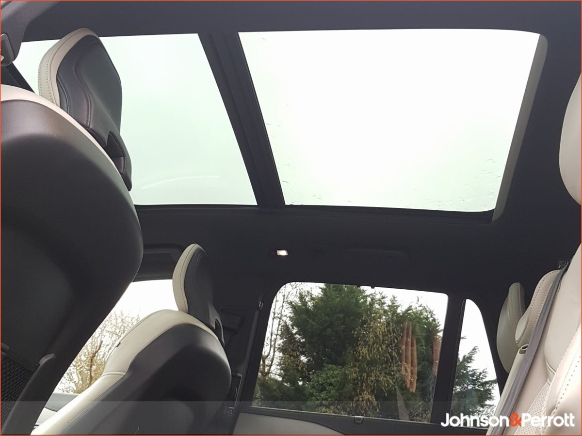 Volvo XC90 T8 455hp AWD PHEV Plus Bright - Three Year Volvo Selekt Warranty