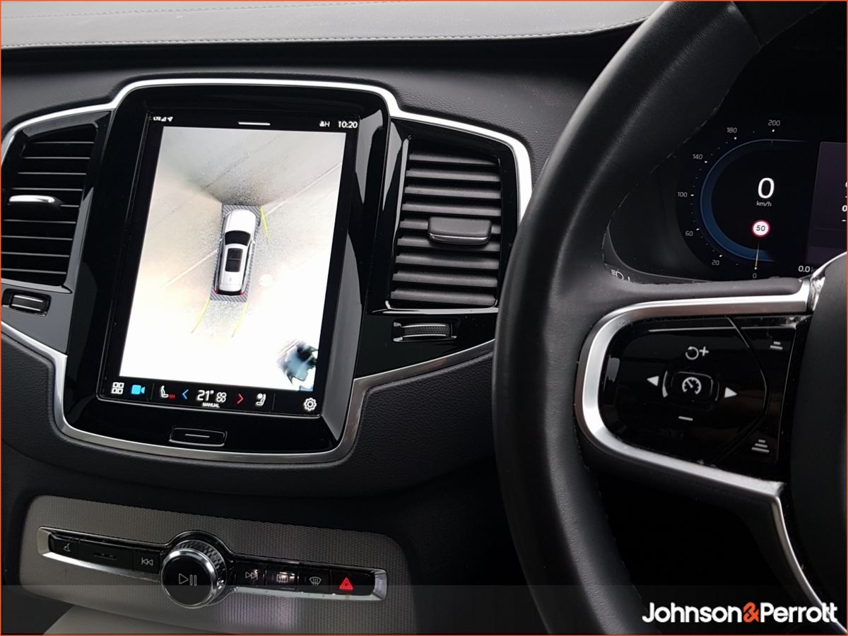 Volvo XC90 T8 455hp AWD PHEV Plus Bright - Three Year Volvo Selekt Warranty