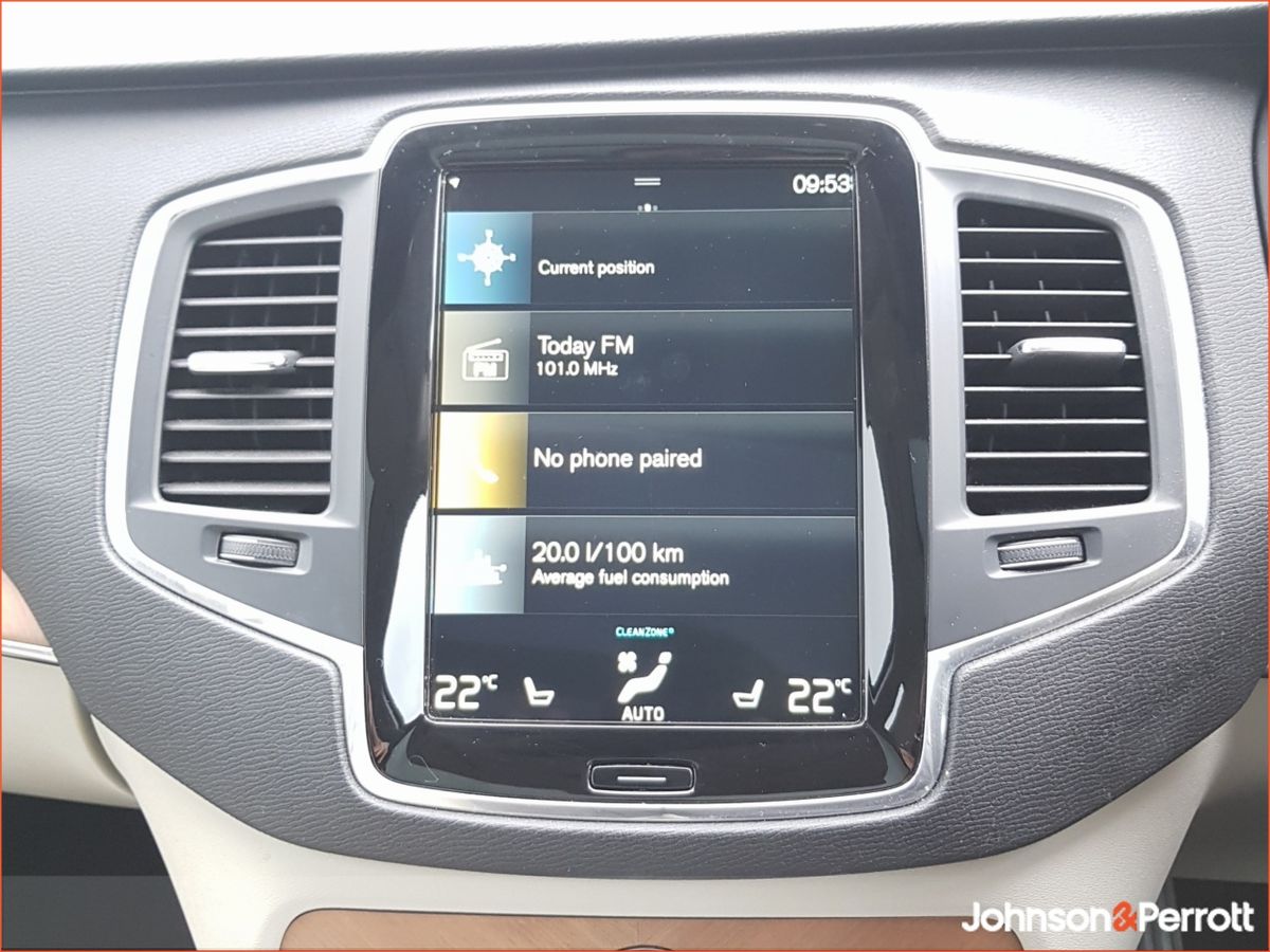 Volvo XC90 T8 390bhp AWD PHEV Inscription Expression