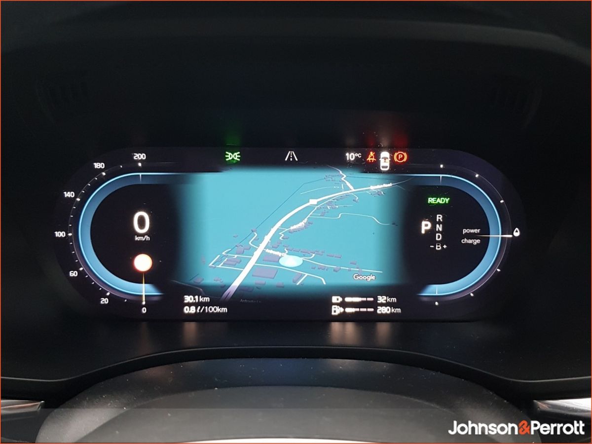 Volvo XC60 T6 350hp AWD PHEV Plus Dark (Two Year Volvo Selekt Warranty + Two Year Volvo Service Plan)