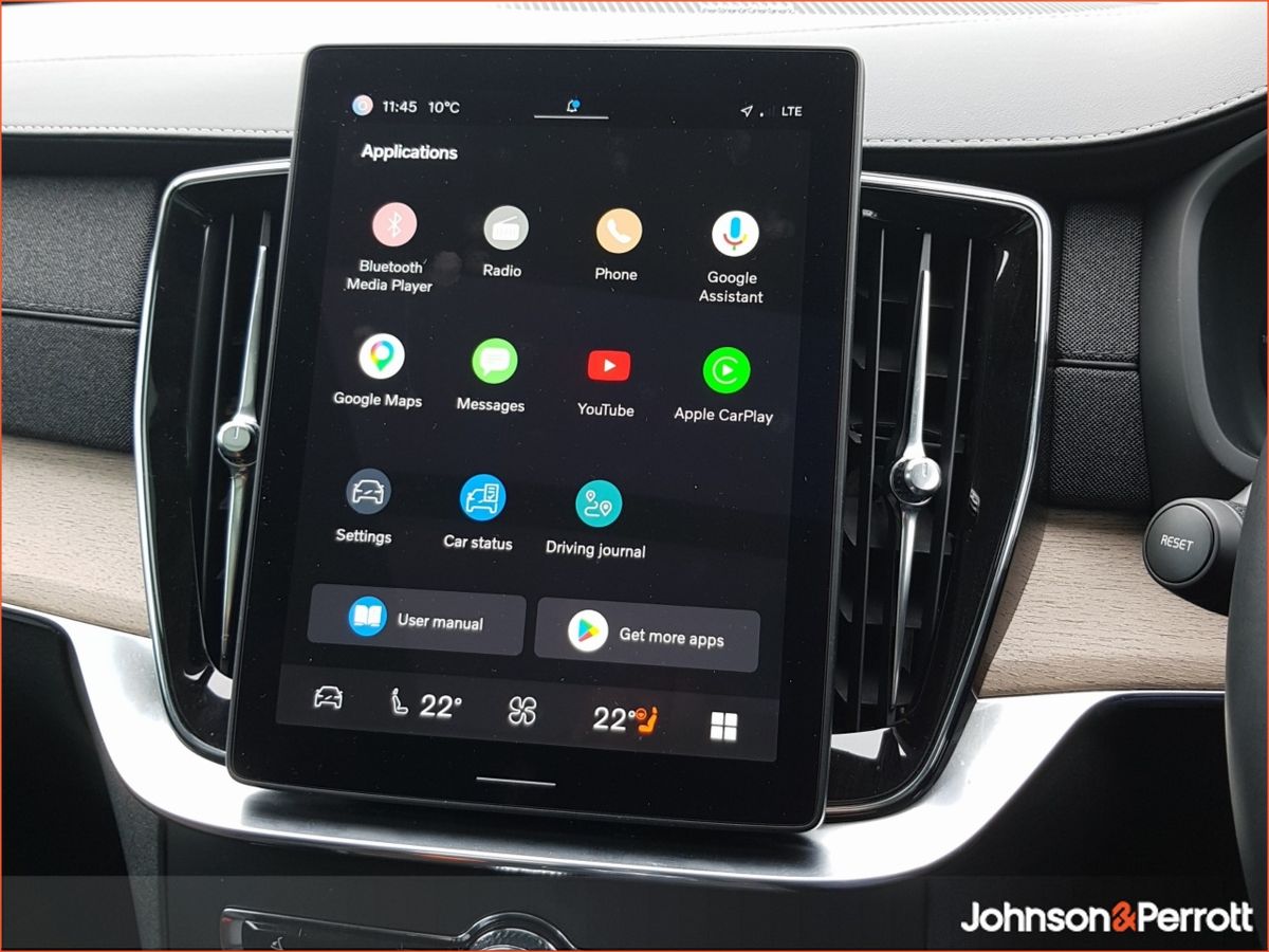 Volvo XC90 T8 455 bhp AWD Plus Dark