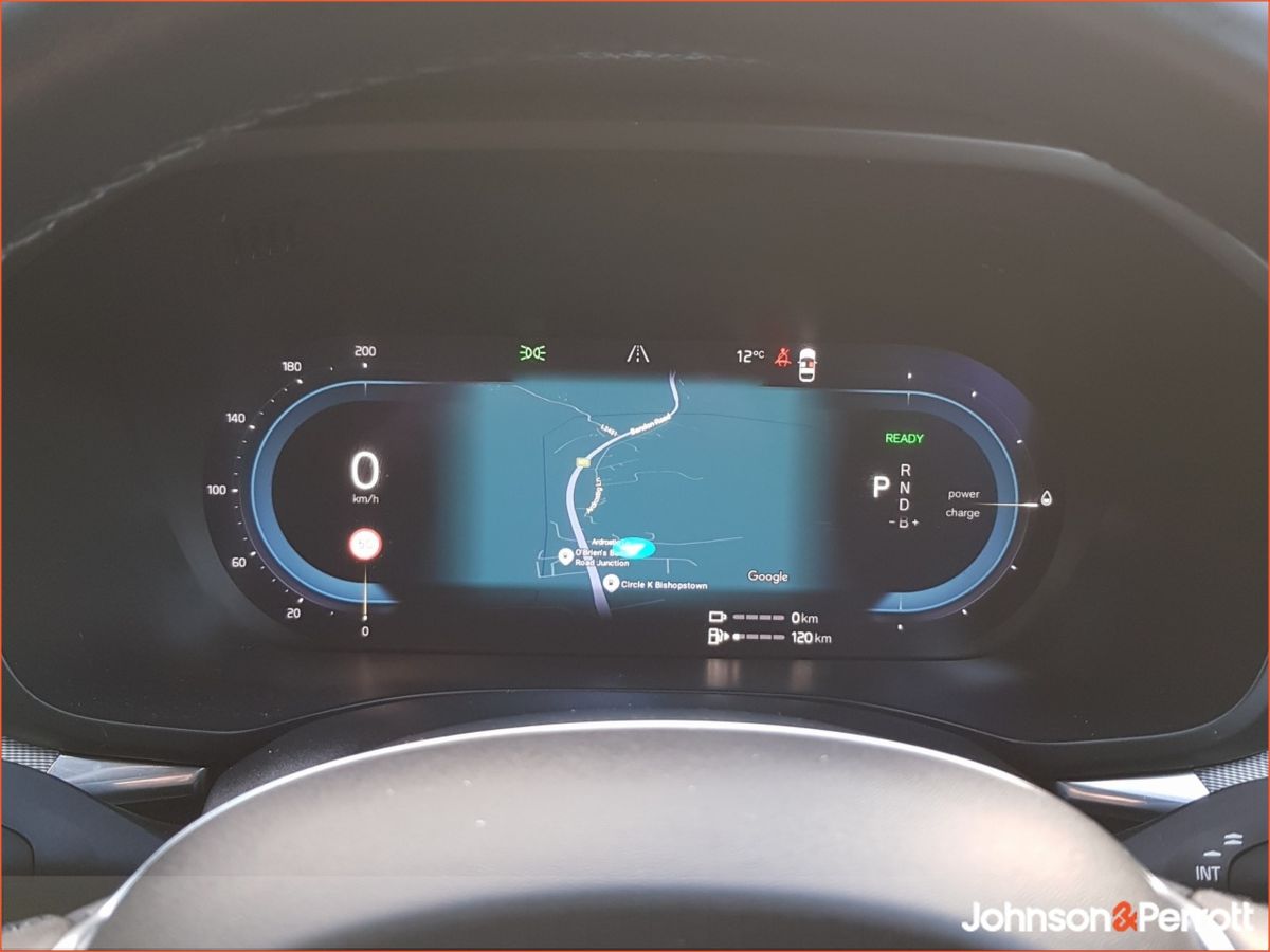 Volvo XC60 T6 350bhp AWD PHEV Plus Dark