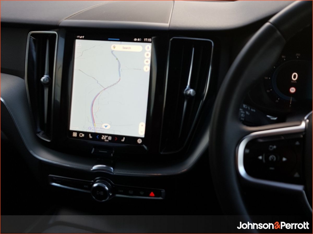 Volvo XC60 T6 350bhp AWD PHEV Plus Dark