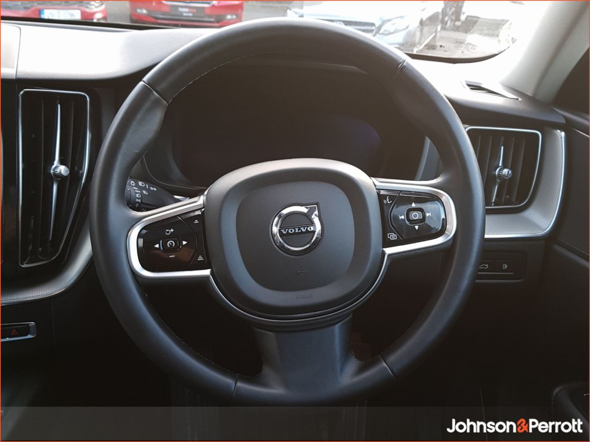 Volvo XC60 T6 350bhp AWD PHEV Plus Dark  (Two Year Volvo Selekt Warranty and Two Year Service Plan)