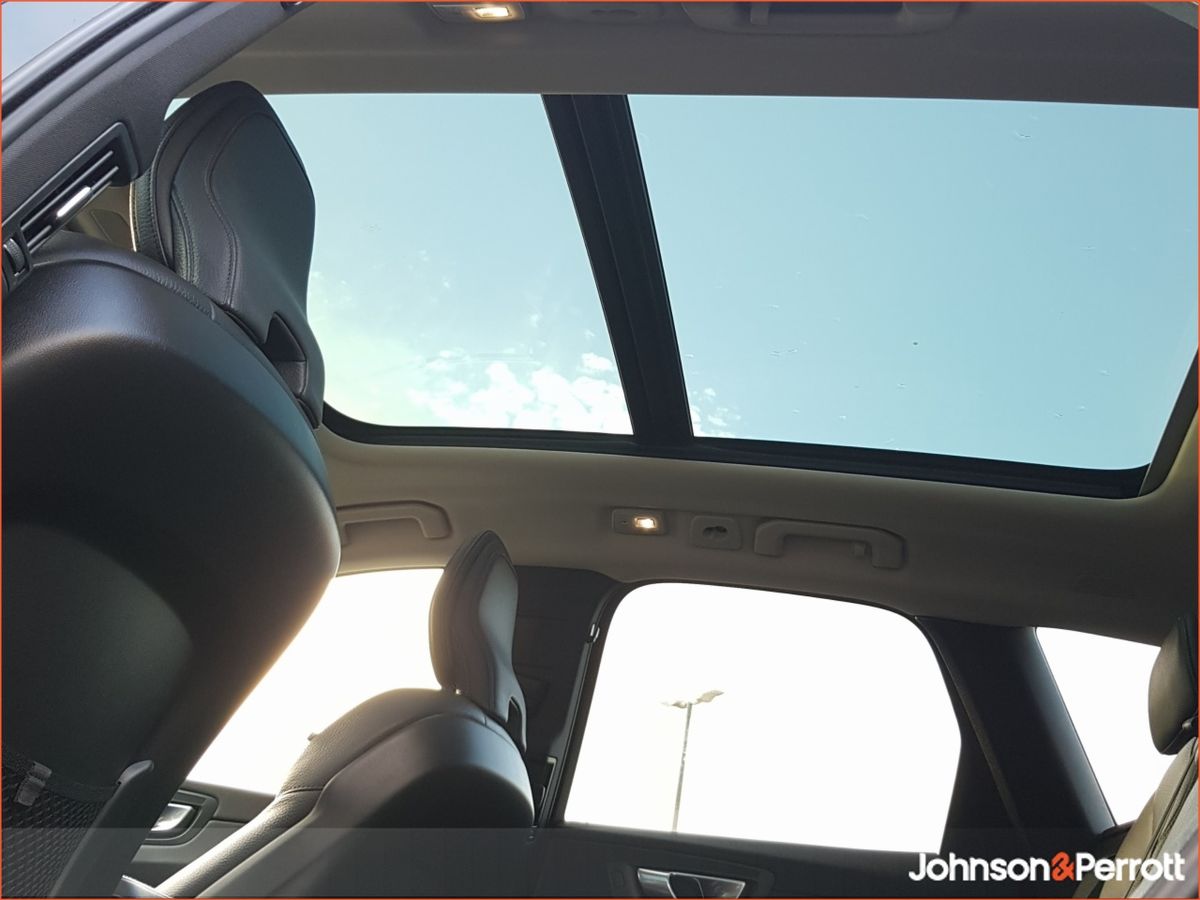 Volvo XC60 T6 350bhp AWD PHEV Plus Dark  (Two Year Volvo Selekt Warranty and Two Year Service Plan)