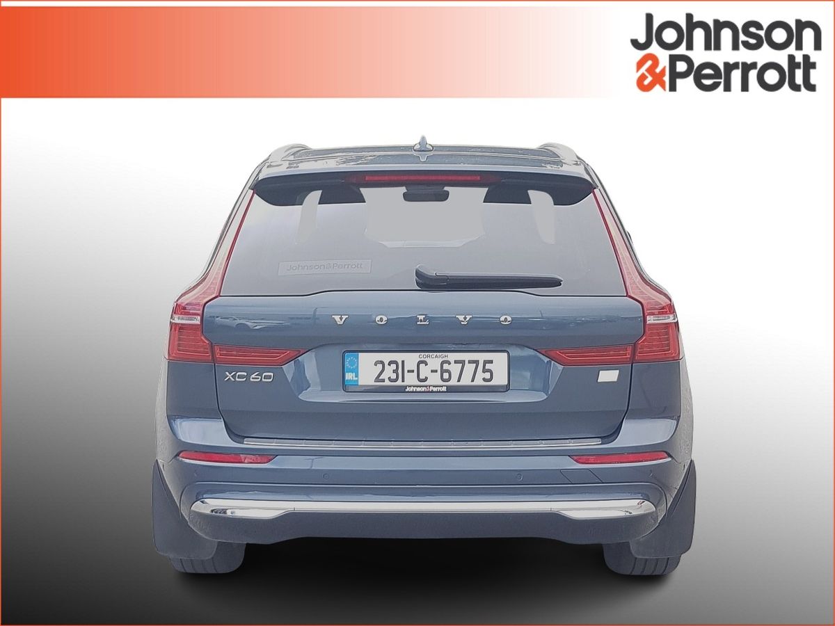 Volvo XC60 T6 350hp AWD PHEV Plus Bright  (Two Year Volvo Selekt Warranty and Two Year Service Plan)