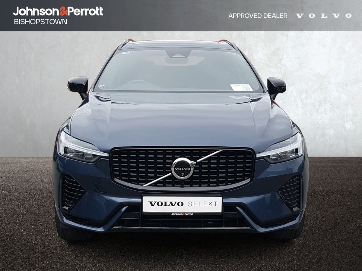Volvo XC60 T6 350 bhp AWD PHEV Plus Dark (Two Year Volvo Selekt Warranty + Service Plan)