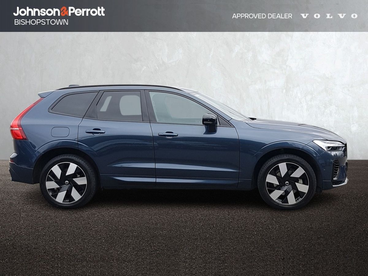 Volvo XC60 T6 350 bhp AWD PHEV Plus Dark (Two Year Volvo Selekt Warranty + Service Plan)