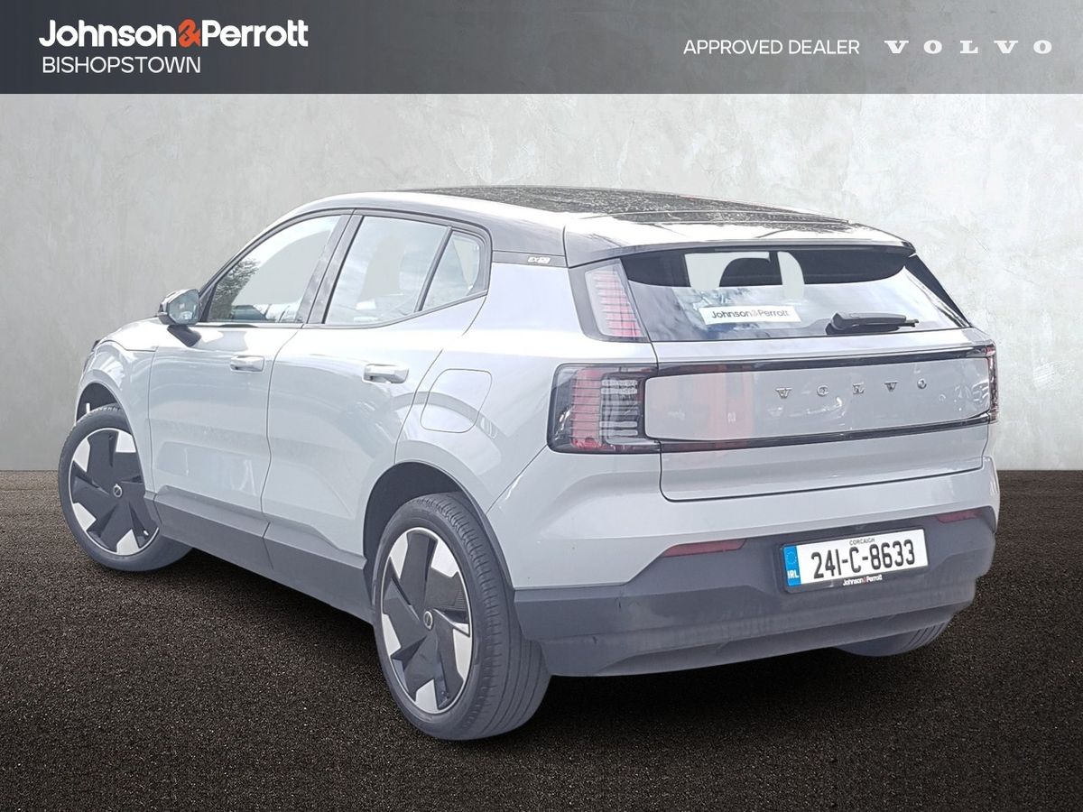 Volvo EX30 69 kWh Single Motor Ext Range 272hp Plus - Rear Camera / Heated Seats / Heated Steering Wheel