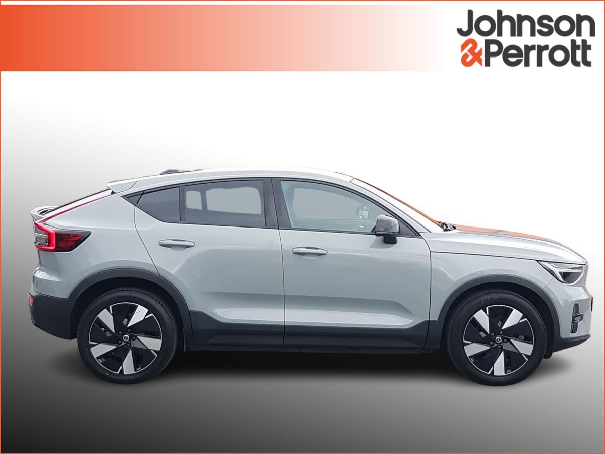 Volvo C40 82kWh Extended Range 252hp RWD Plus (Two Year Volvo Selekt Warranty)