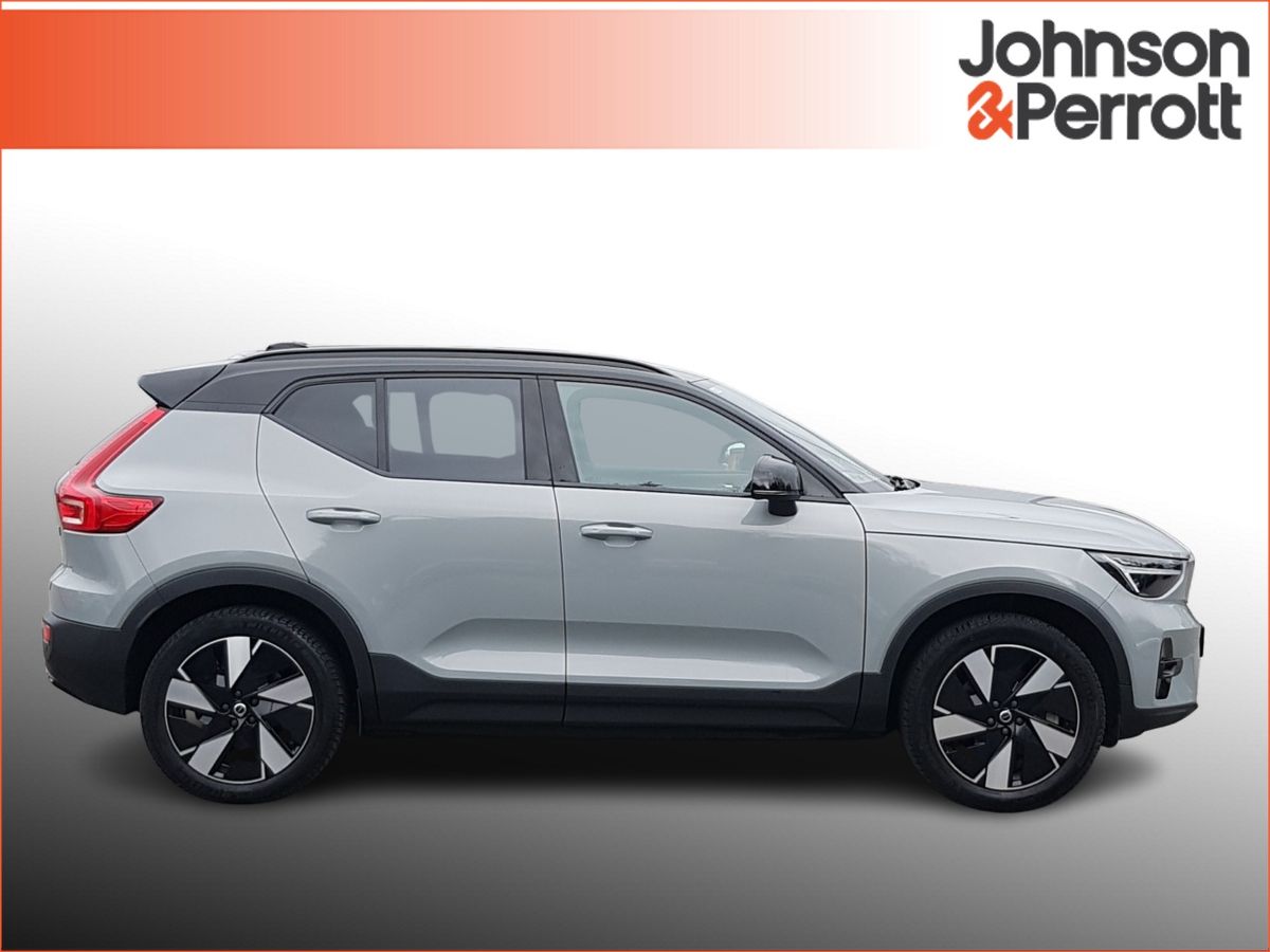 Volvo XC40 69 kWh 238 bhp RWD Plus - Three Year Volvo Selekt Warranty