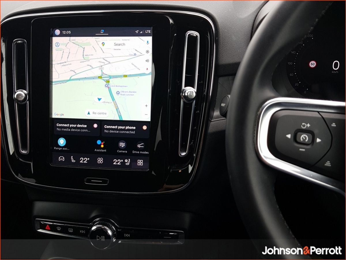 Volvo XC40 69 kWh 238 bhp RWD Plus - Three Year Volvo Selekt Warranty