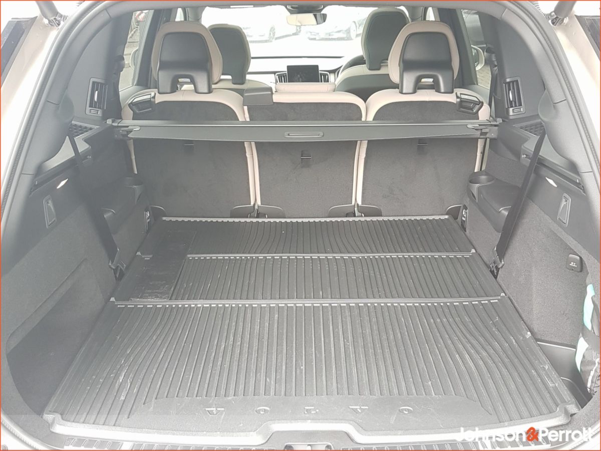 Volvo XC90 T8 455bhp AWD Plus Bright