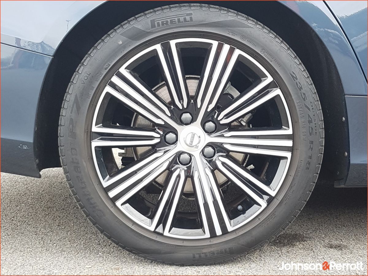 Volvo S60 T4 190hp Inscription Automatic