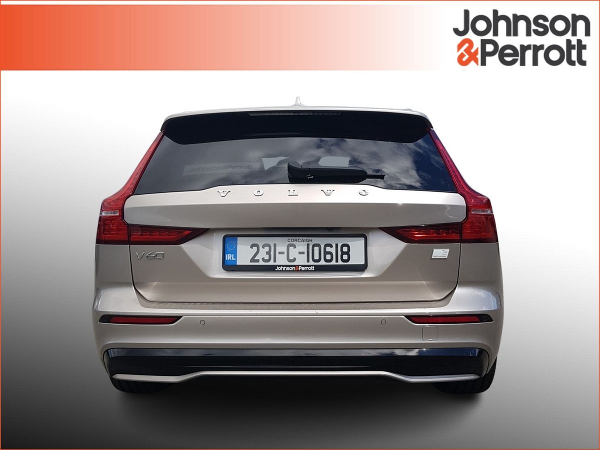 Volvo V60 T6 350bhp Plus Dark AWD (Two Year Selekt Warranty  + Two Year Service Plan)