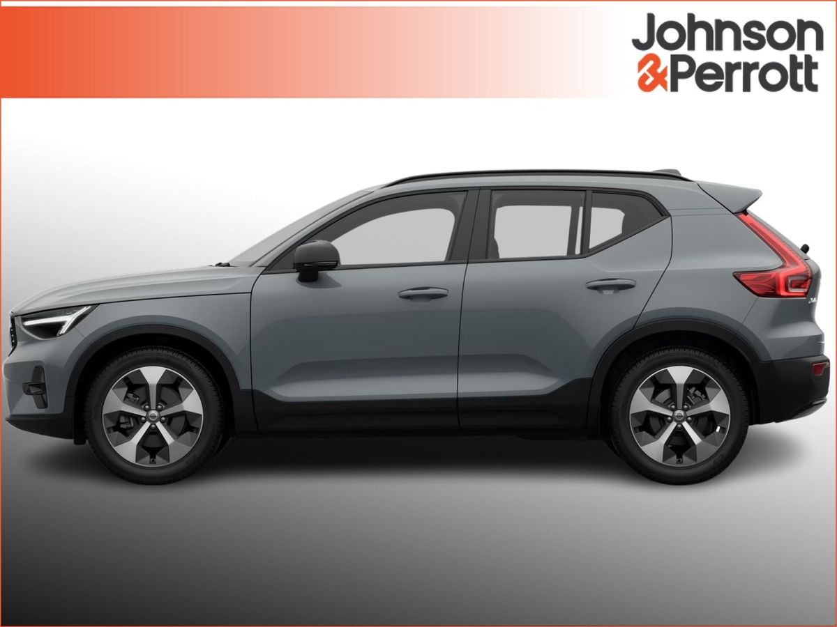 Volvo XC40 B3 163bhp MHEV Plus Dark -Brand New Immediate Delivery