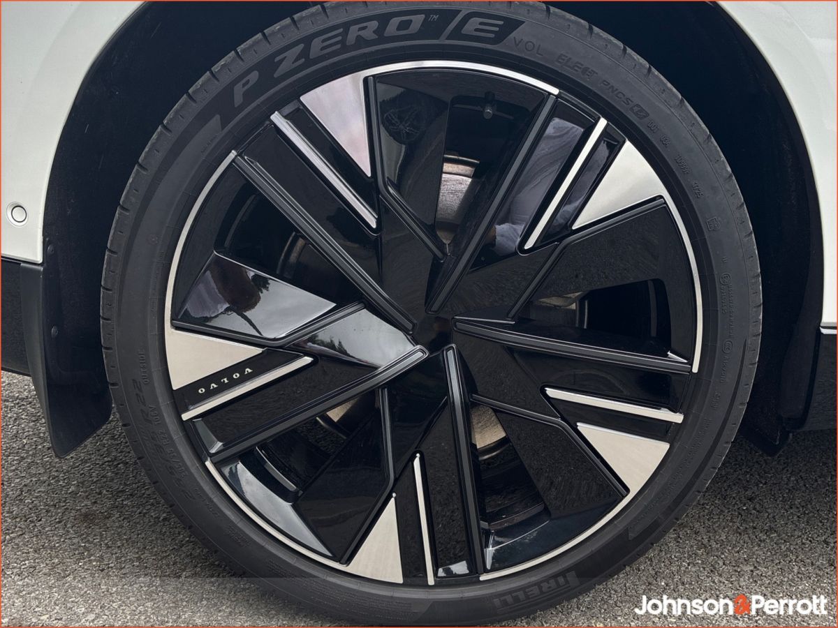 Volvo ES90 92 kWh 333bhp Extended Range Plus - 800v - Bose Premium Audio