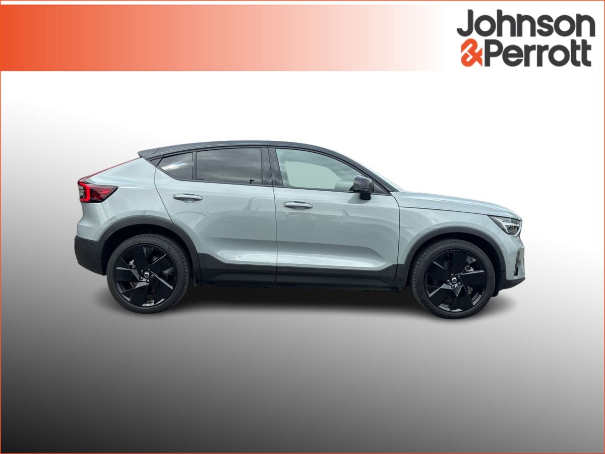 Volvo EC40 Extended Range 82kWh Ultra Black Edition - 360 Camera / Panoramic Roof / Pixel Led Headlights