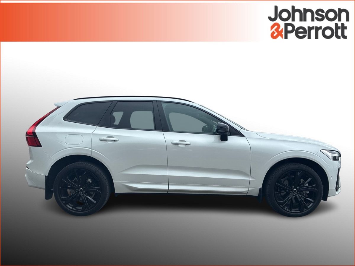 Volvo XC60 T6 350bhp AWD PHEV Plus Black Edition