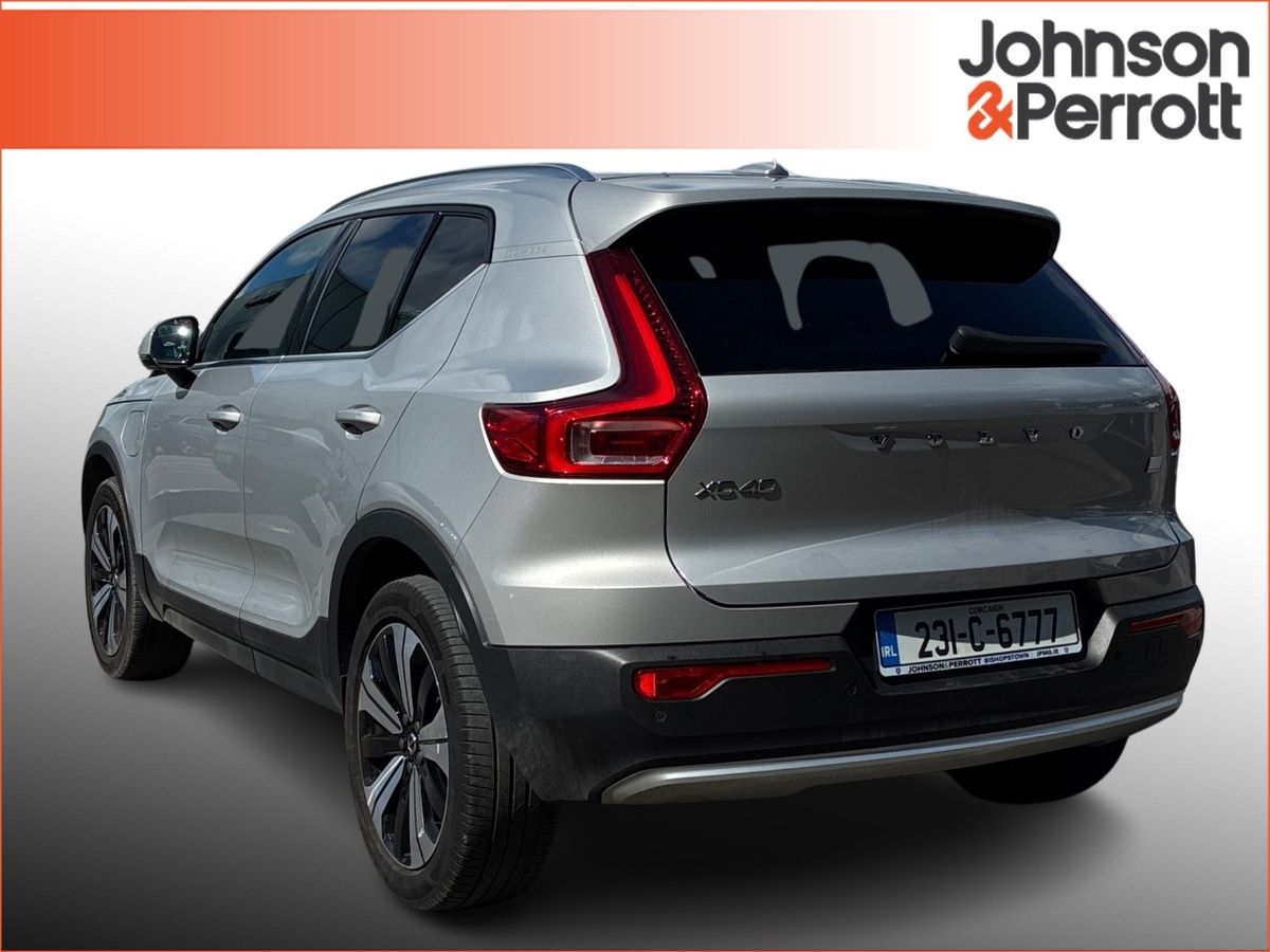 Volvo XC40 T4 Plug in Hybird Plus Bright (2 Years Volvo Selekt Warranty)