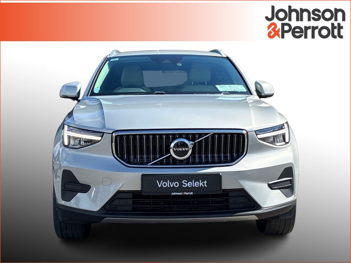 Volvo XC40 T4 Plug in Hybird Plus Bright (2 Years Volvo Selekt Warranty)
