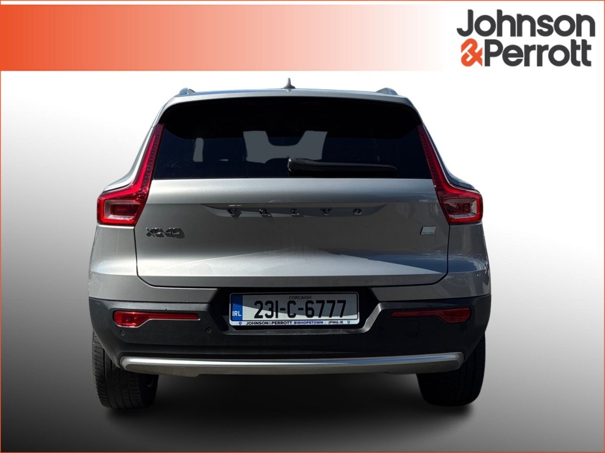 Volvo XC40 T4 Plug in Hybird Plus Bright (2 Years Volvo Selekt Warranty)